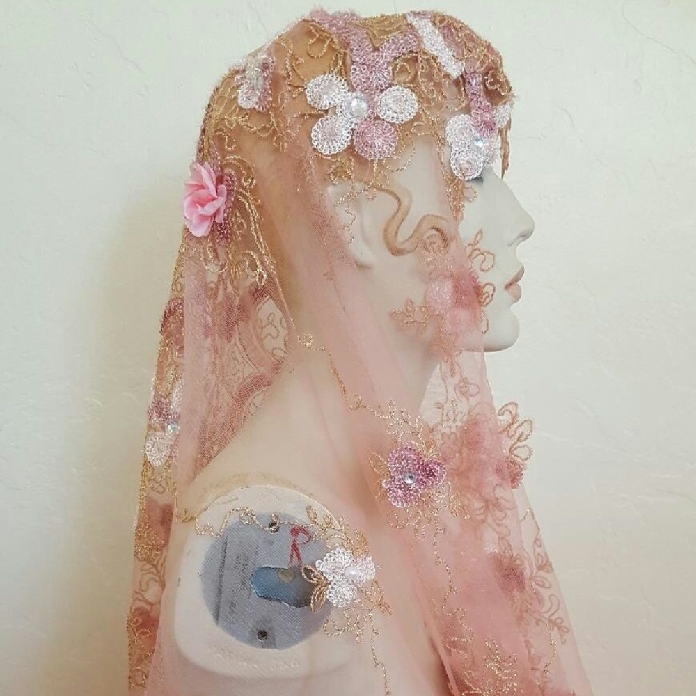 Blush Gold Lace Gatsby 20's Veil Headpiece Set - Picture 4 of 12